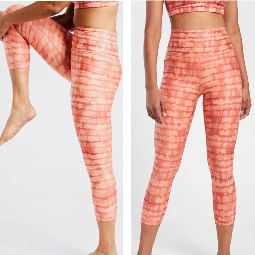 PLUS Athleta NEW Elation Printed Capri Athletic Leggings Tahiti Island Coral 1X